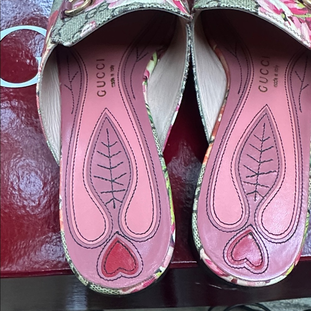 Gucci Women's Floral Loafers - Pink and Green - Picture 6 of 11